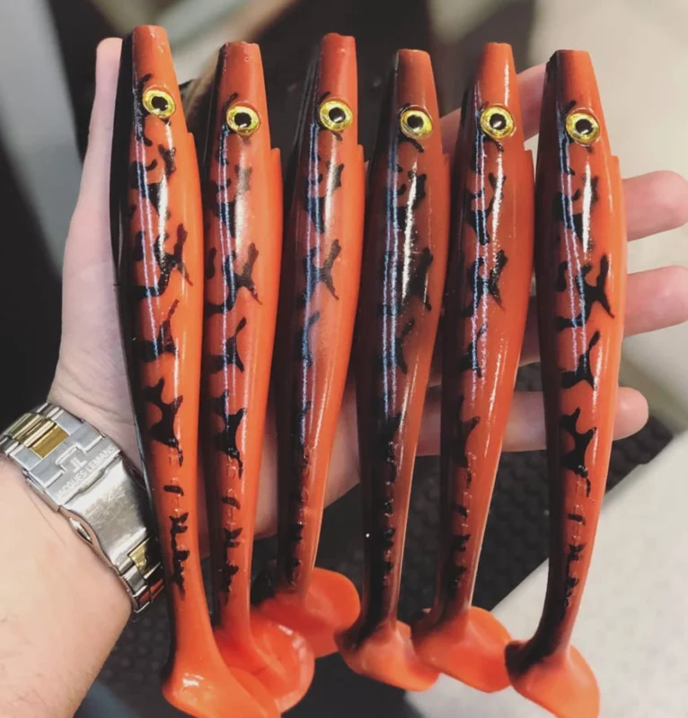 PIG SHAD JR 20CM 50GR (2-PACK) - TÅNGLAKE II (FISKEDAGS CUSTOM) Säker betalning