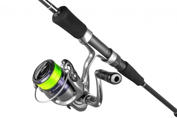 Daiwa Crossfire Haspelset 8 fot, 10-40g risnedsättning