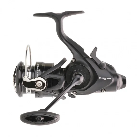 Köp online Daiwa 19 Black Widow BR LT